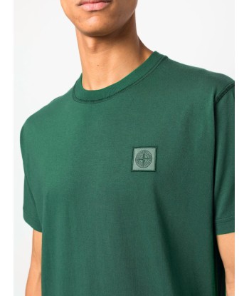 STONE ISLAND - Tee Shirt Compass dye vert fôret une grave pollution 