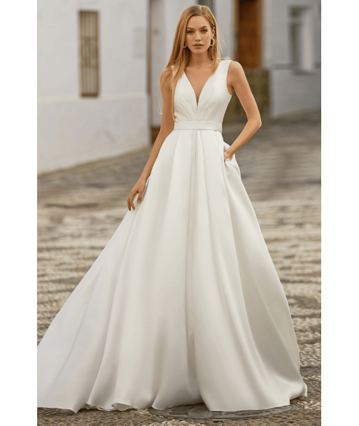 Abito da Sposa Semplice Liscio en stock